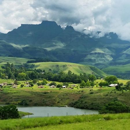 Wits End Mountain Resort Champagne Valley Esterno foto