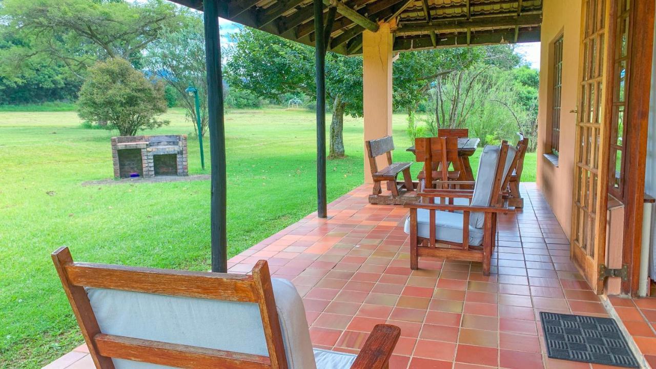 Wits End Mountain Resort Champagne Valley Esterno foto