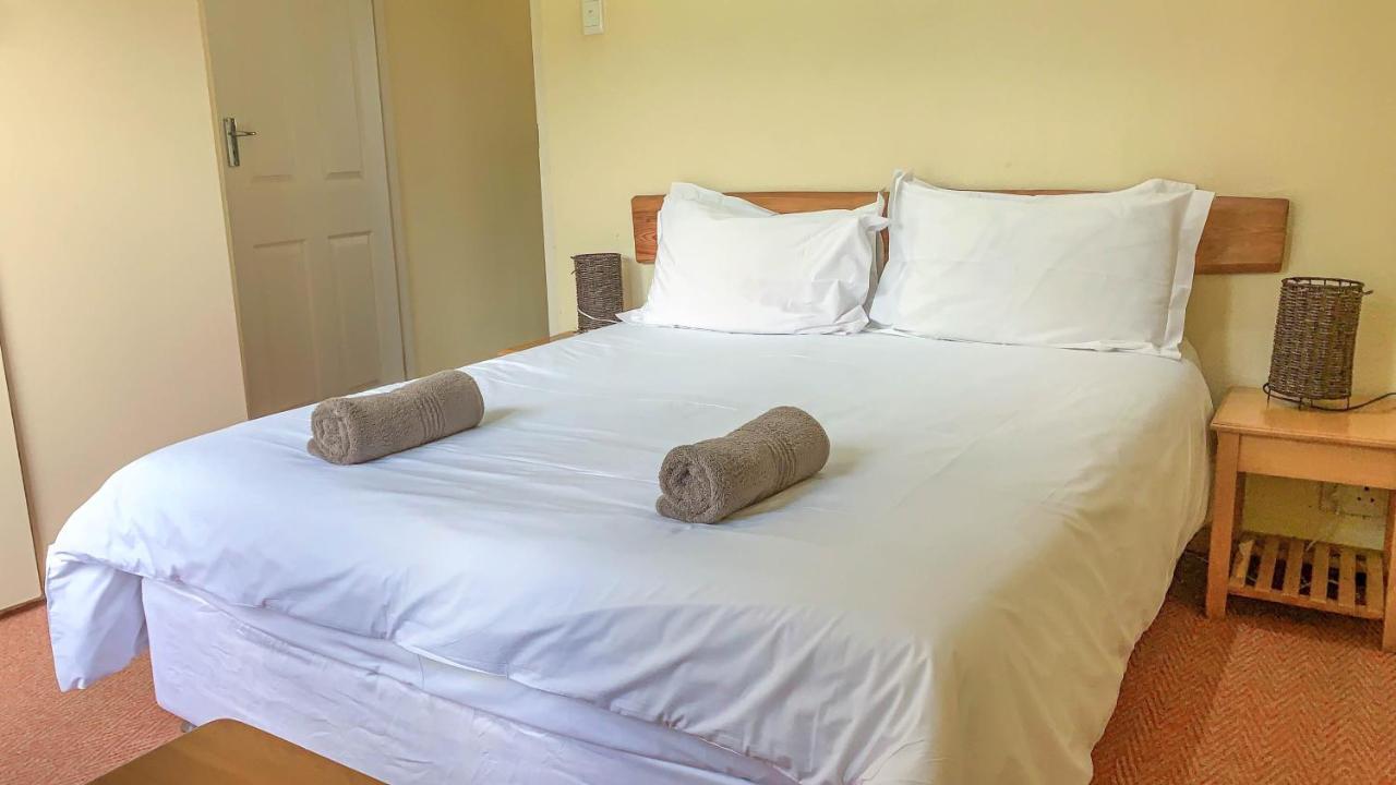 Wits End Mountain Resort Champagne Valley Esterno foto