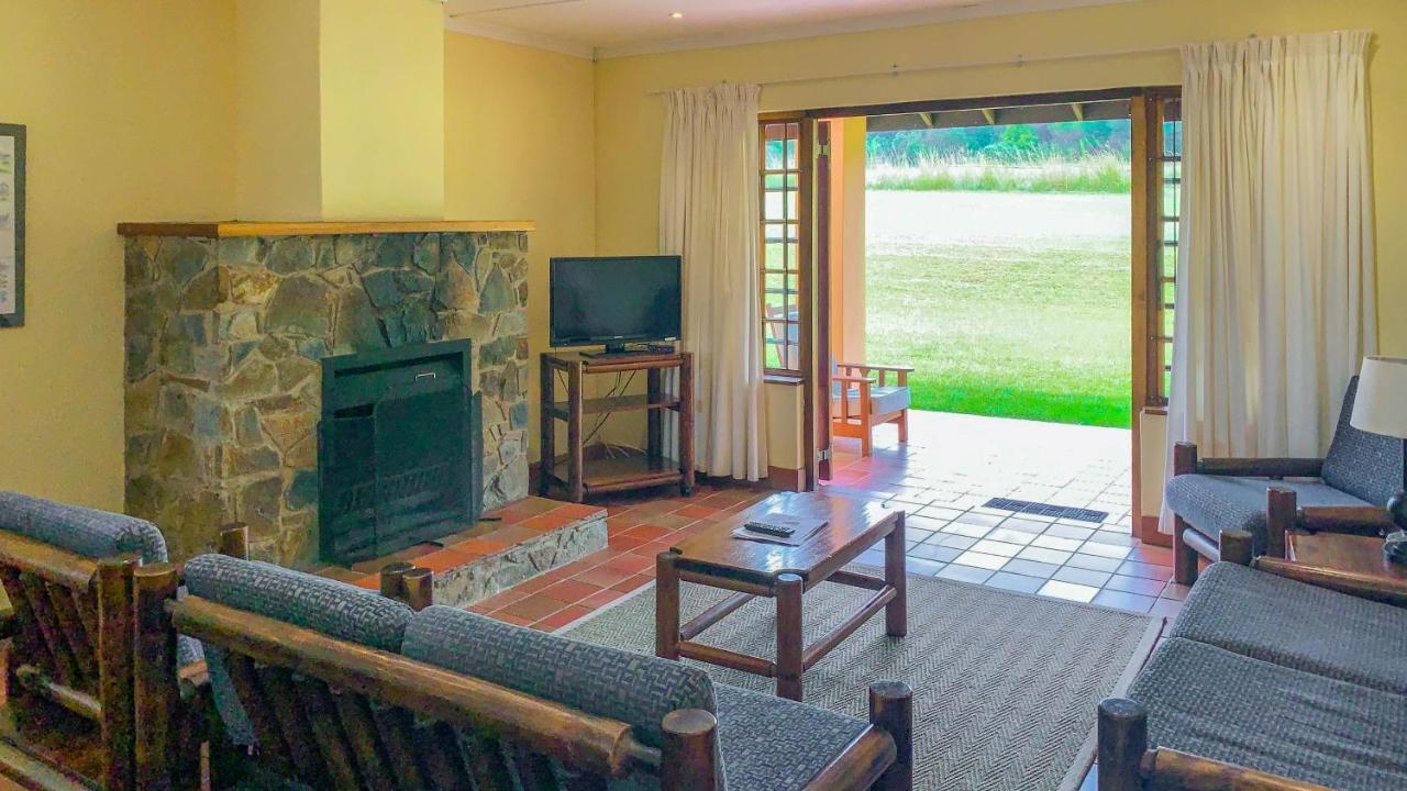 Wits End Mountain Resort Champagne Valley Esterno foto
