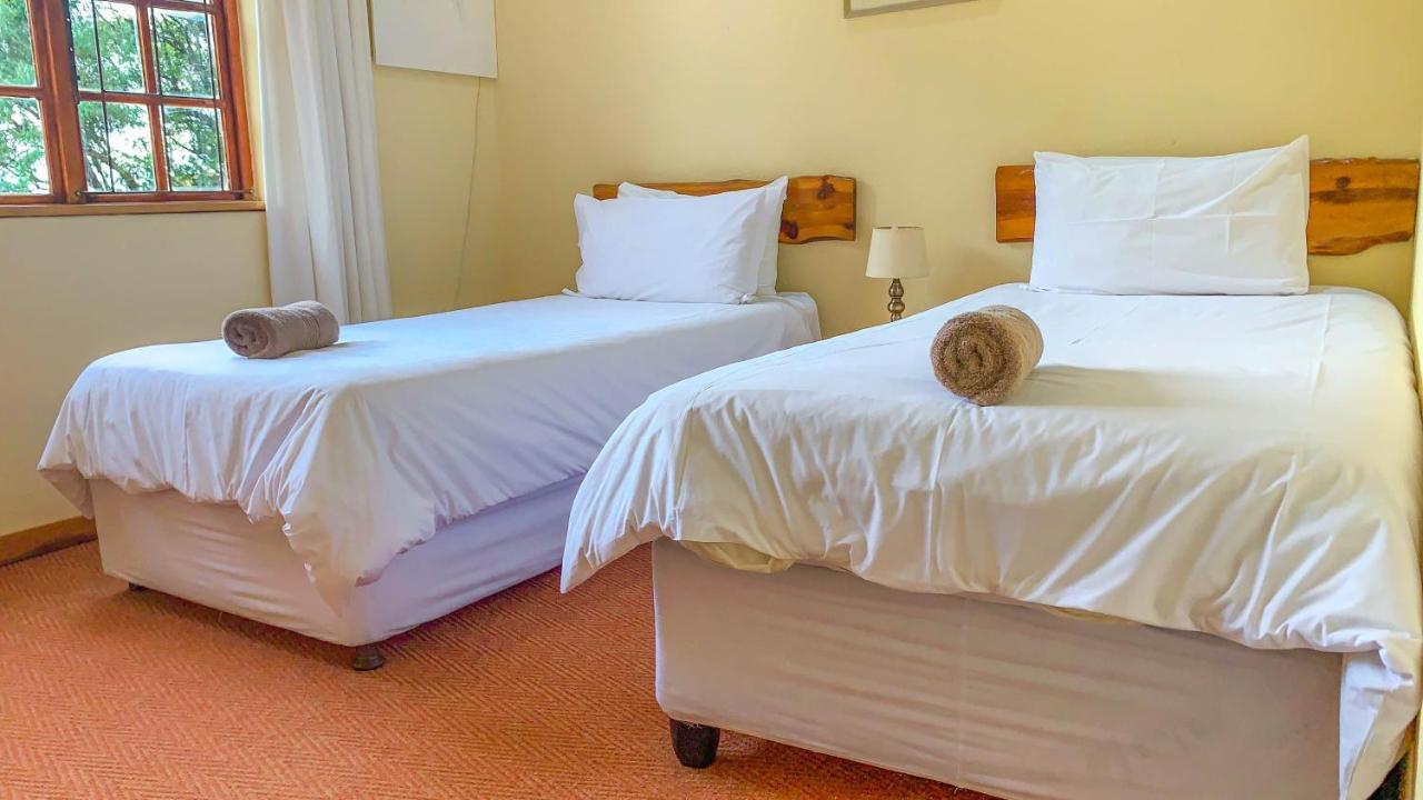 Wits End Mountain Resort Champagne Valley Esterno foto