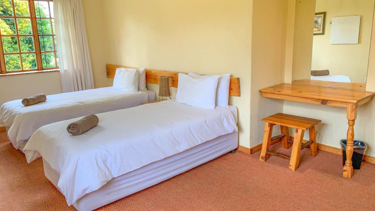 Wits End Mountain Resort Champagne Valley Esterno foto