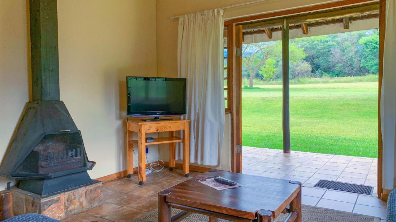 Wits End Mountain Resort Champagne Valley Esterno foto