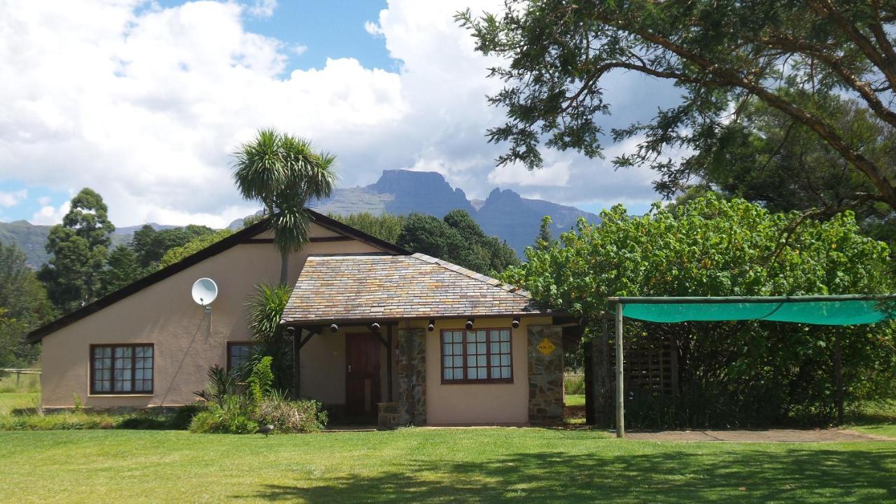Wits End Mountain Resort Champagne Valley Esterno foto