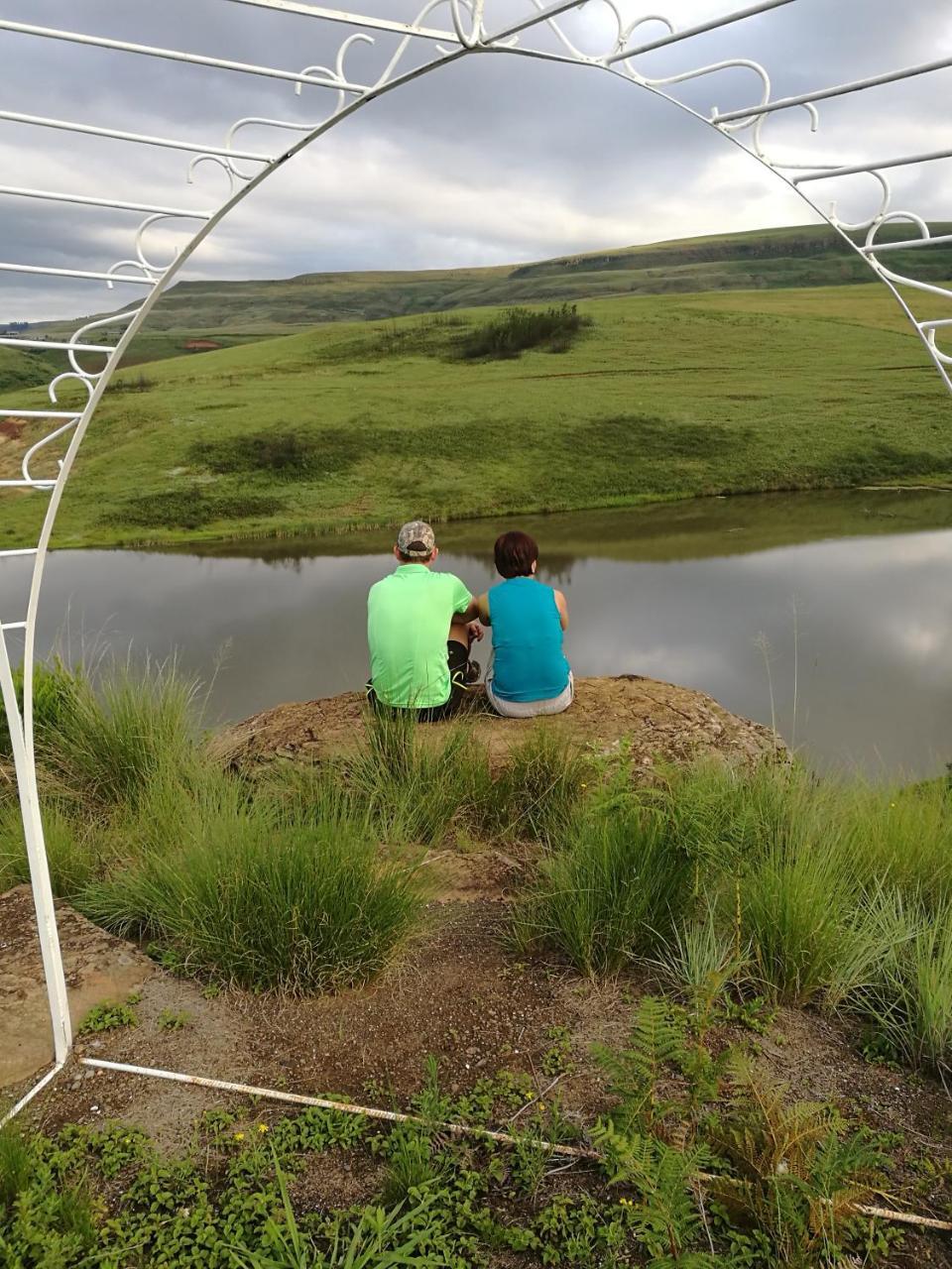Wits End Mountain Resort Champagne Valley Esterno foto