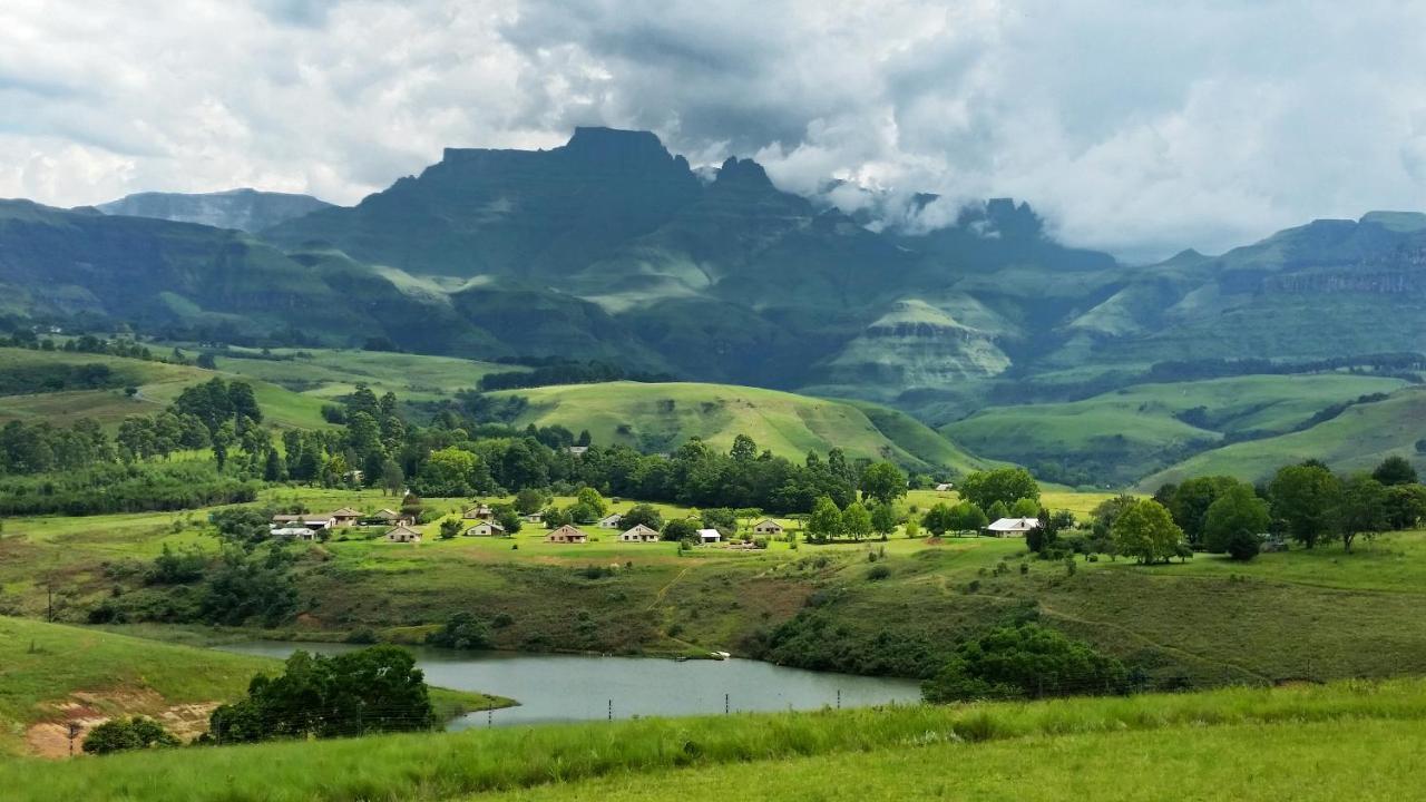 Wits End Mountain Resort Champagne Valley Esterno foto